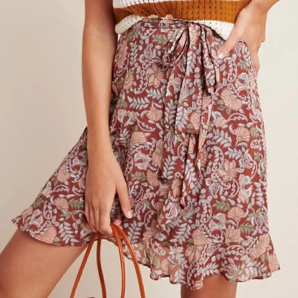 - Anthropologie Luca Mini Skirt. Size XS